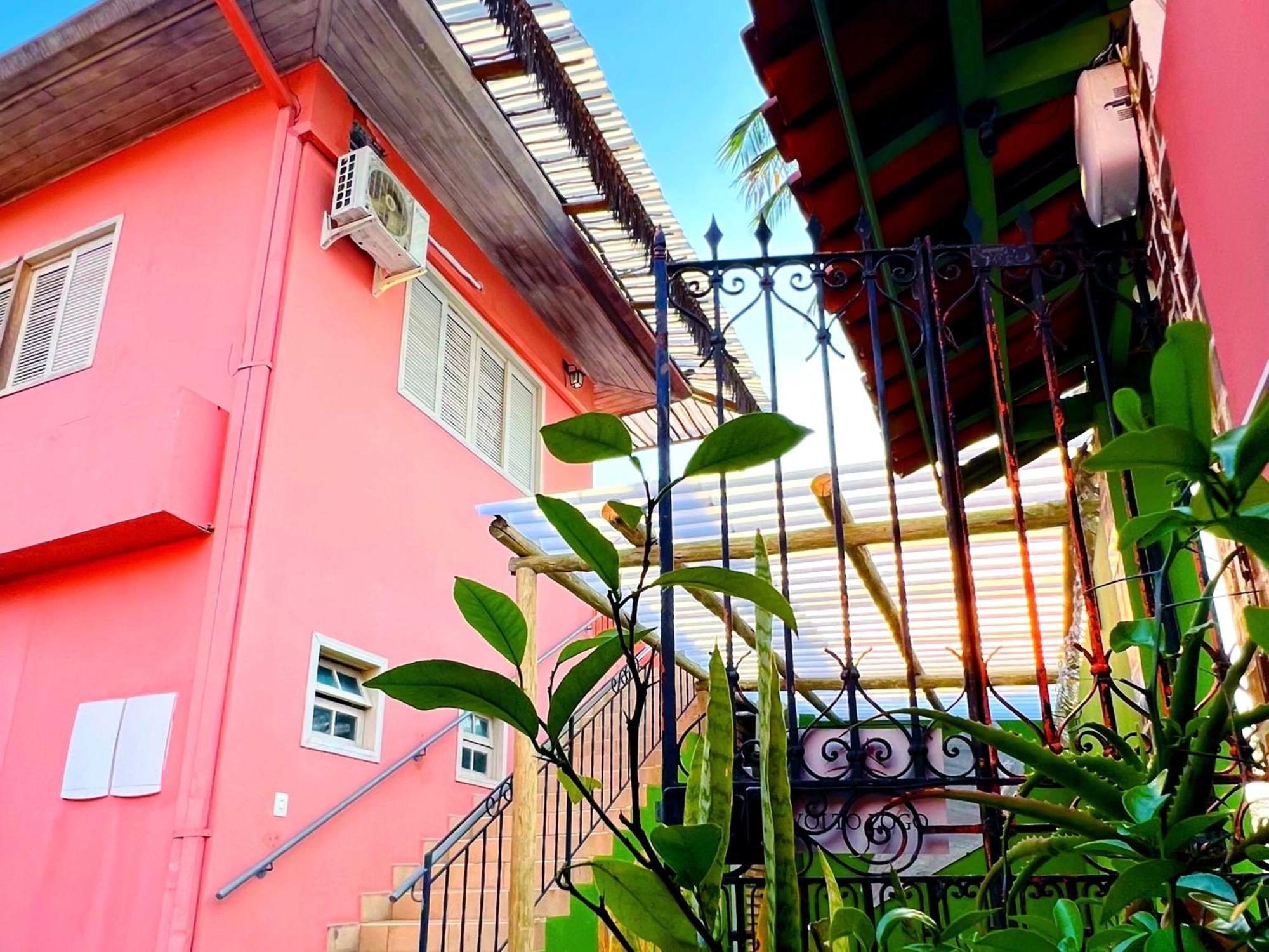 Hotel Casa Rosada *
